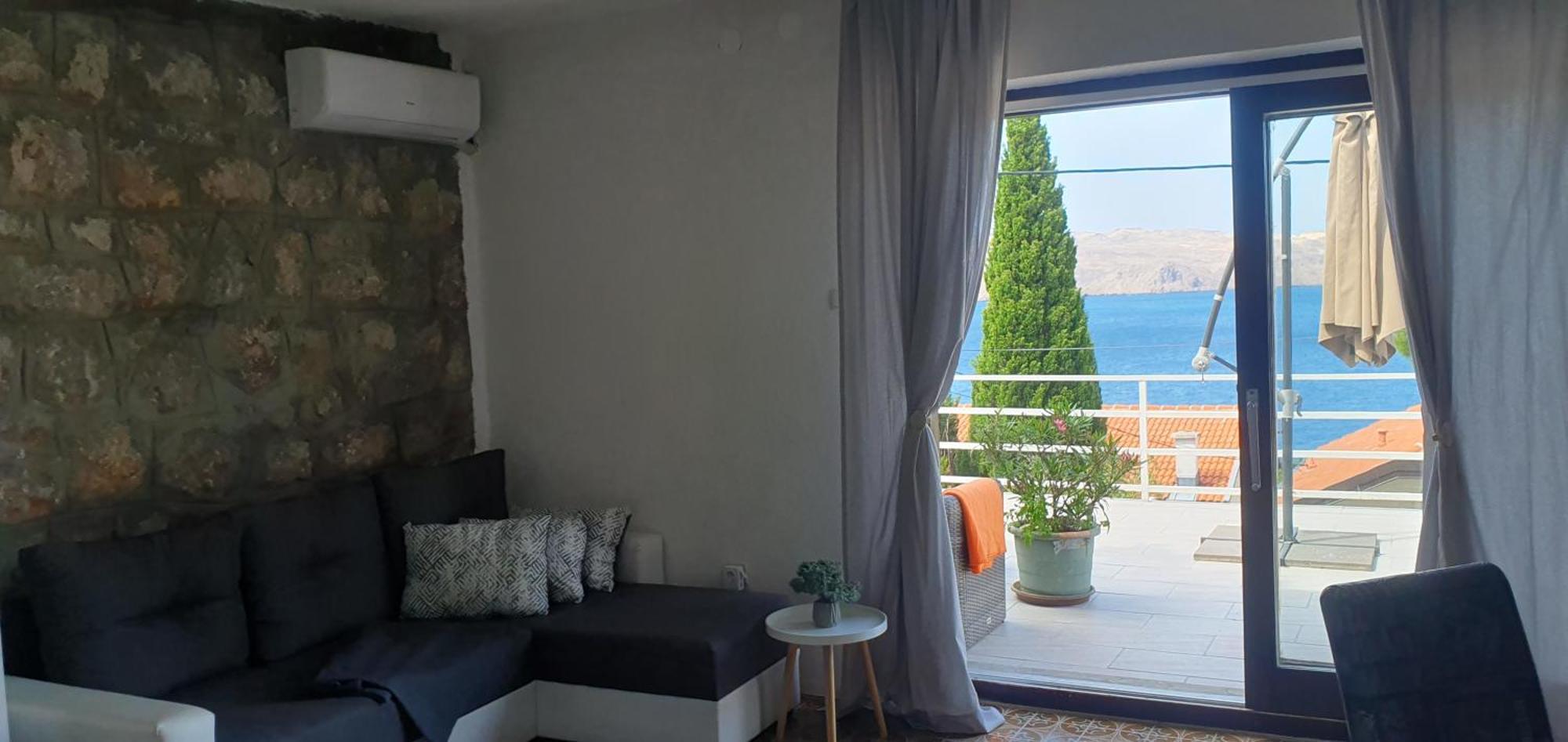 Apartmani Sara Marija Карлобаг Номер фото